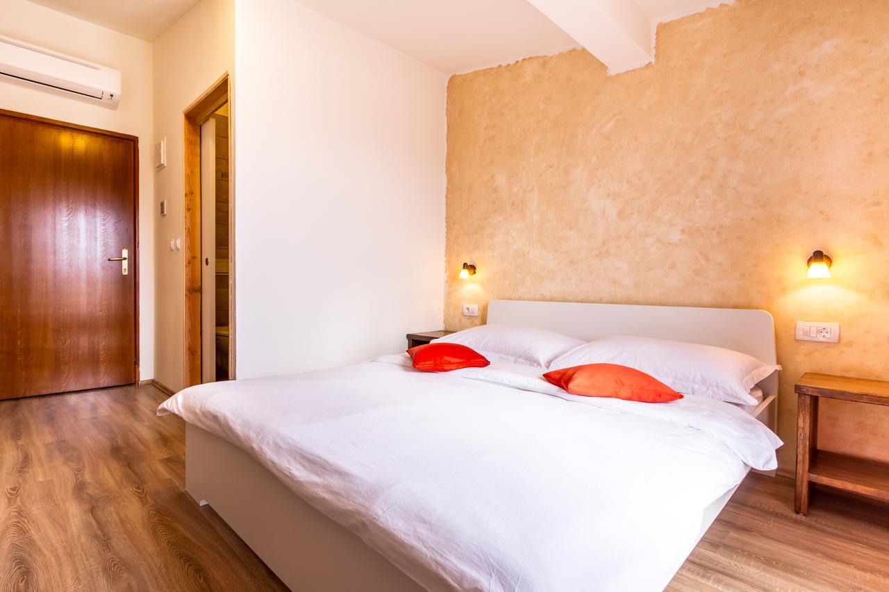 B&B Tonivale Skrbčići Exterior foto